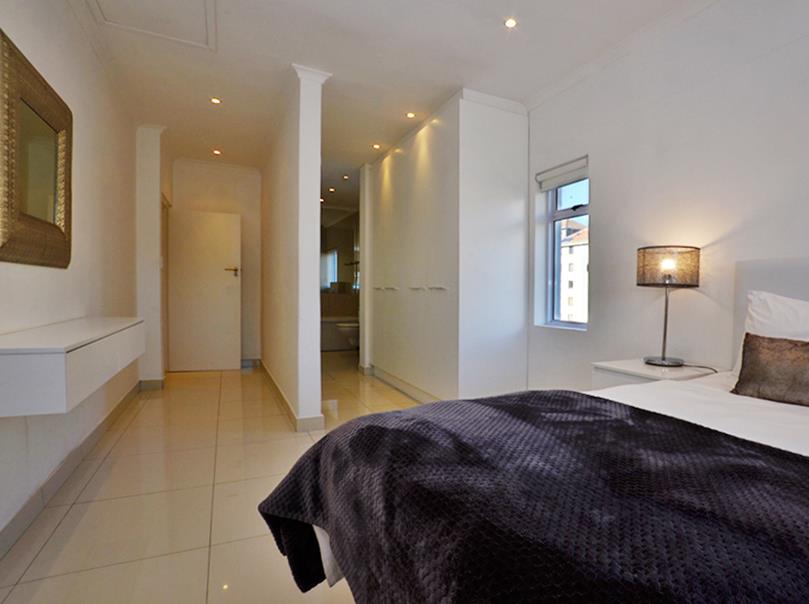 To Let 2 Bedroom Property for Rent in Sea Point Western Cape